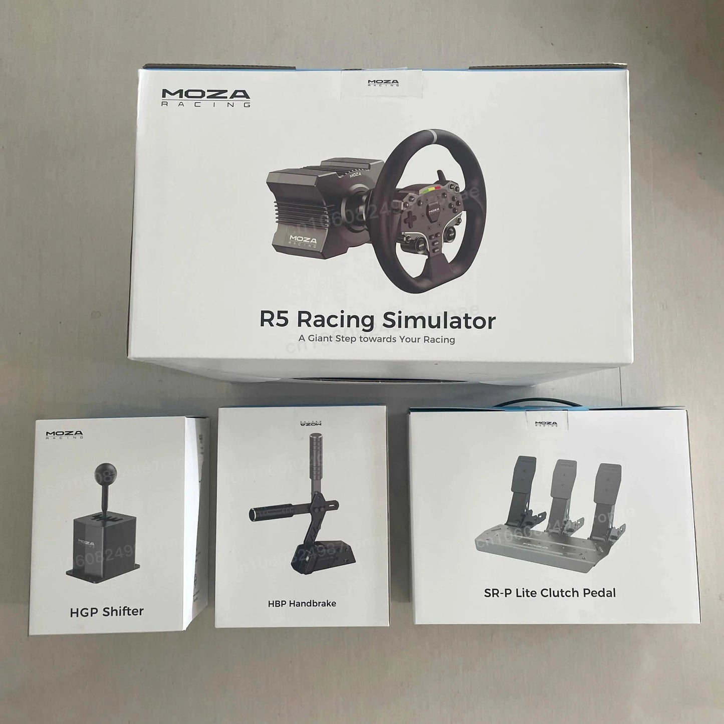 MOZA Racing R5 Direct Drive Wheel Base 5.5 N·m Peak Torque APP Cloud Control with ES Steering Wheel ,Pedals,Table Clamp